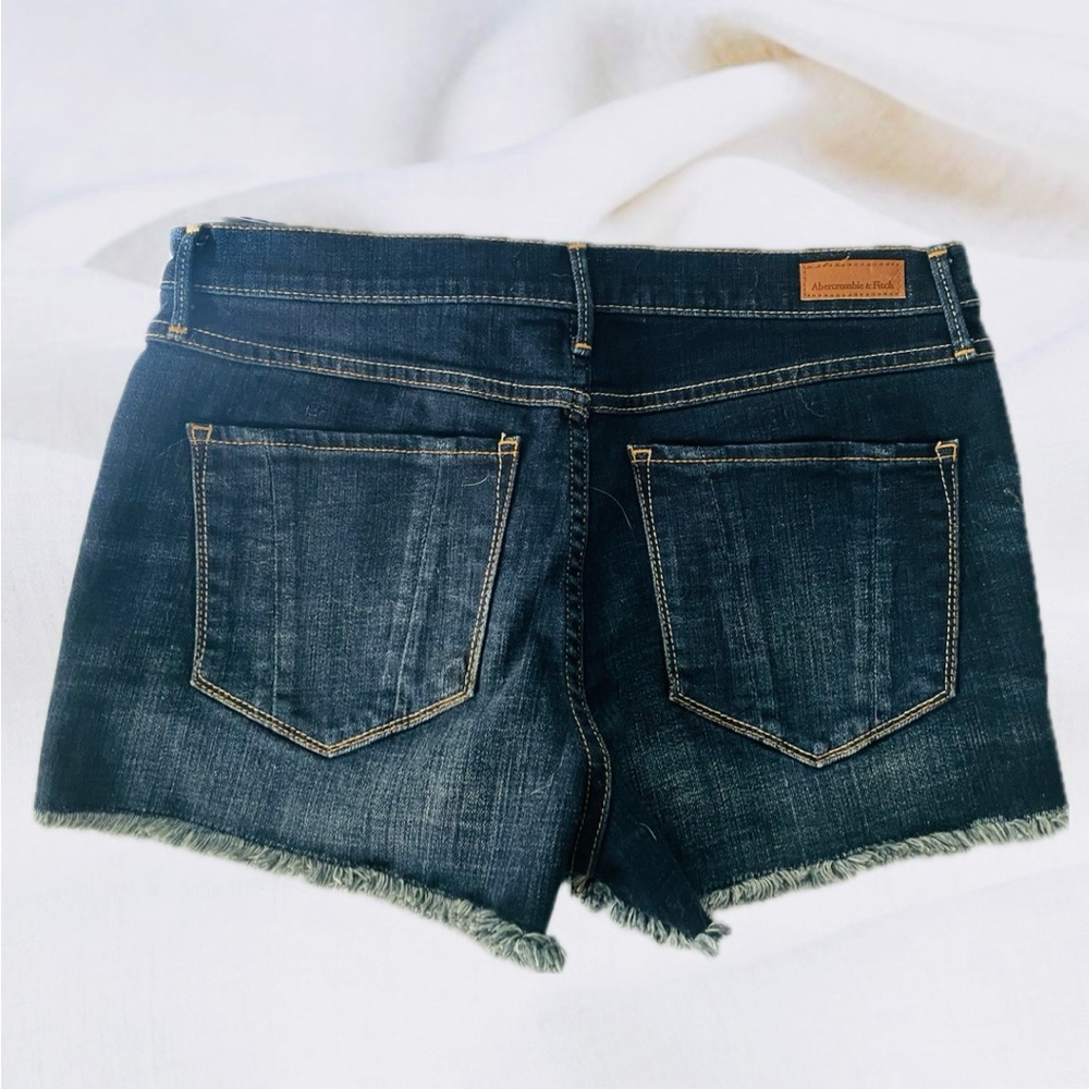 Abercrombie &Fitch High rise shorts - Picture 2 of 14